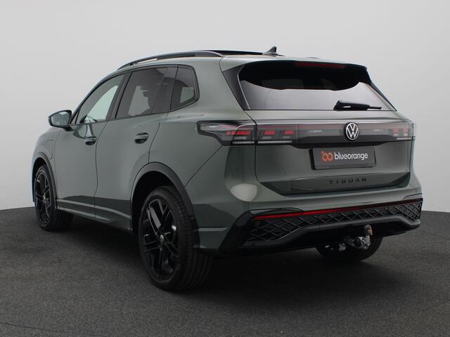 Volkswagen TIGUAN 1.5 eHybrid R-Line Edition 272PK DSG Pano-Schuifdak, Black Style, Trekhaak, 20" LM Velgen, Leder, Memorystoel, Head-Up Display, Matrix LED-Verlichting, 360gr. Camera, Navi, Elektr. Achterklep