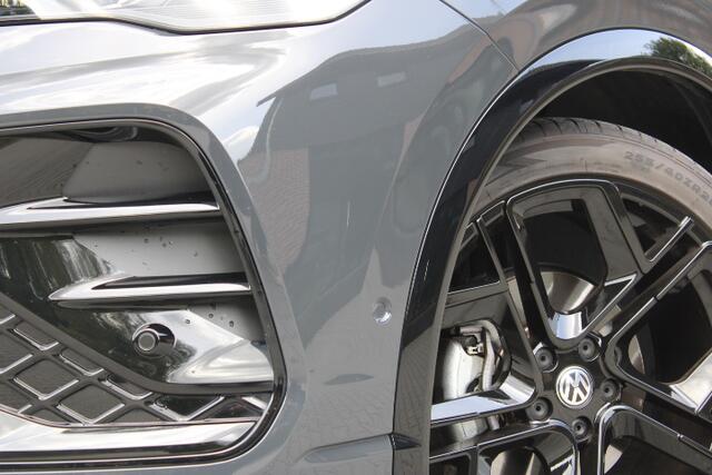 Volkswagen TIGUAN 1.5 eTSI R-Line Edition - R Line binnen en buiten - 360 camera - 20 inch Stoelmassage - Weinig kilometers - IQ Light - Black Style - Adaptive cruise