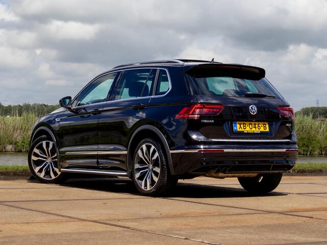 Volkswagen TIGUAN 2.0 TSI 4Motion Highline Pano LED 20" ACC