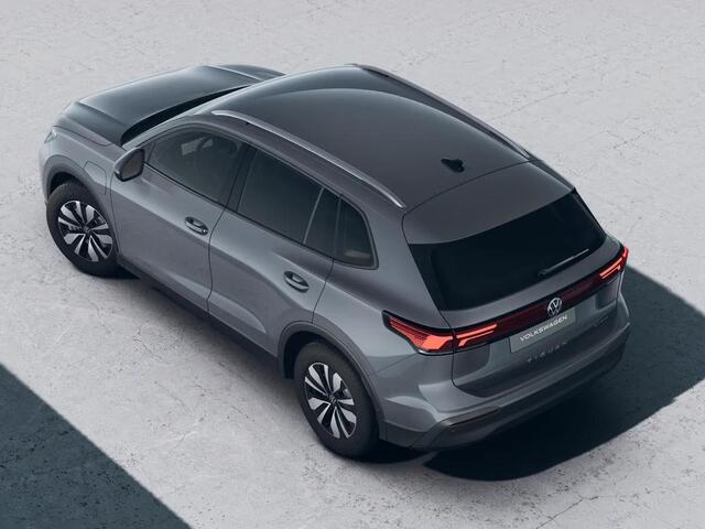 Volkswagen TIGUAN Limited Edition 1.5 eHybrid 150 kW / 204 PK SUV 6 Stoelverwarming | Trekhaak | 360 camera