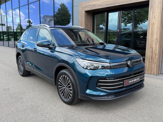 Volkswagen TIGUAN 1.5 eHybrid Elegance 204pk | Trekhaak | Camera | Head-up | All-season | Dode hoek | Elek. klep | incl. verlengde garantie