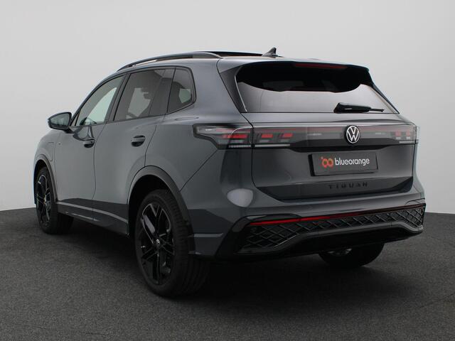 Volkswagen TIGUAN 1.5 eHybrid R-Line Edition 272PK DSG Panoramadak, Trekhaak, Black Style, Navi via Apple Carplay/Android Auto, Head-Up Display, 360gr. Camera, Matrix-LED Verlichting, 20" LM Velgen