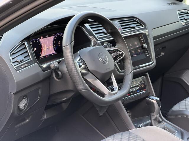 Volkswagen TIGUAN R-Line 1.5 TSI Pano IQ Light ACC Trekhaak