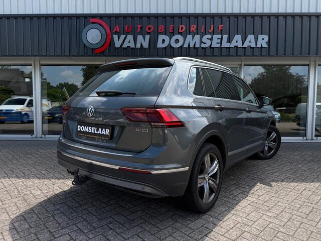 Volkswagen TIGUAN 2.0 TSI 4Motion Highline Business R - Pano Camera Navi LED