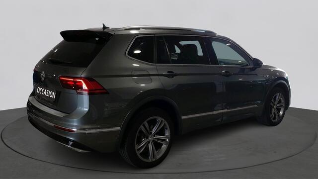Volkswagen TIGUAN Allspace 1.5 TSI Highline Business R 7p. | Leer | Panoramadak | Trekhaak |