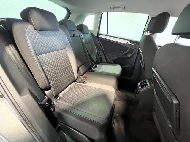 Volkswagen TIGUAN 1.5 TSI Comfortline | Navigatie/Android/Apple Carplay | LM Velgen 17" | Cruise Control Adaptief | DAB | Verwarmde Voorruit | Airco Automatisch |