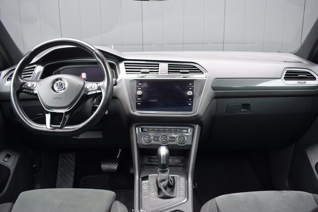 Volkswagen TIGUAN 1.5 TSi Automaat Highline R-Line LED | Virtual | Panoramadak | Carplay | Sportstoelen | Stoelverwarming