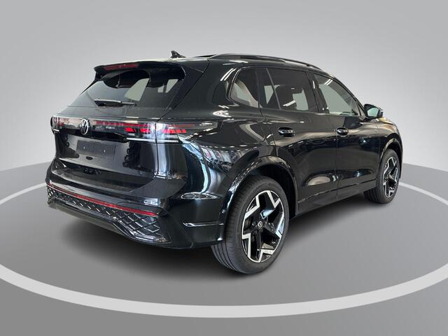 Volkswagen TIGUAN 1.5 eHybrid 204pk DSG R-Line Edition · Panoramadak · 360 Camera · Harman Kardon · Keyless · Matrix LED · Stuur- & Stoelverwarming · Garantie t/m 15-09-2030 of 100.000km