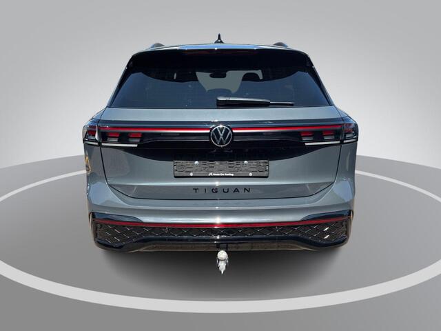 Volkswagen TIGUAN 1.5 eHybrid 204pk DSG R-Line Edition · Inklap. Trekhaak · 360 Camera · Matrix LED · Dodehoeksensor · Massagefunctie · Garantie t/m 01-07-2030 of 100.000km