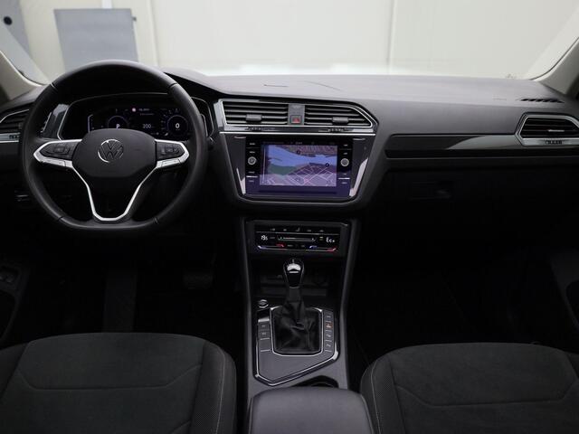 Volkswagen TIGUAN 1.4TSIeHybrid 180kW/245PK Elegance DSG · Panoramadak · Apple/Android Car Play · Camera + Parkeersensoren