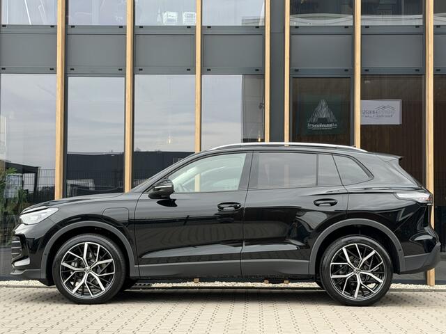 Volkswagen TIGUAN Life 1.5 TSI PHEV DSG 204 Pk | Pano | Trekhaak | 20 inch | Comfo