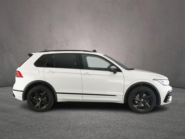 Volkswagen TIGUAN R-Line Business+ 1.4 TSI eHybrid 245pk DSG Automaat Trekhaak, 360 camera, Panoramadak, LED matrix koplampen, Adaptive cruise control, Black Style