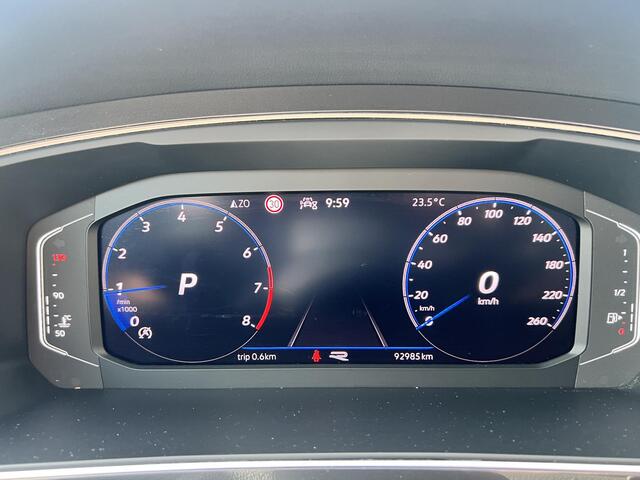 Volkswagen TIGUAN 1.5 TSI R-Line Business+ | Panoramadak | Camera | Carplay | 2 zone airco