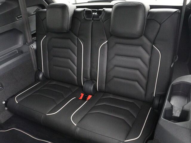 Volkswagen TIGUAN Allspace 1.5 TSI Highline Business R 7p. | Carplay | Panoramadak | Camera | Carplay | Navigatie | Adaptive cruise| Leer | Climate control | Elektrische laadklep |