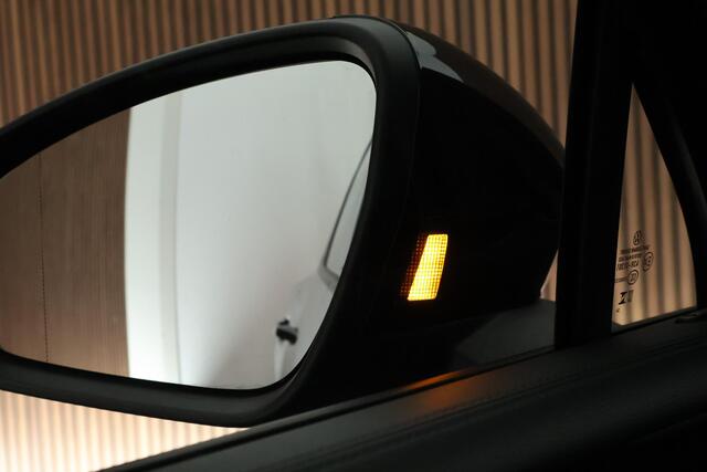 Volkswagen TIGUAN 1.5 204pk eHybrid Life Edition Camera Adaptive Cruise Keyless Virtual Cockpit Carplay