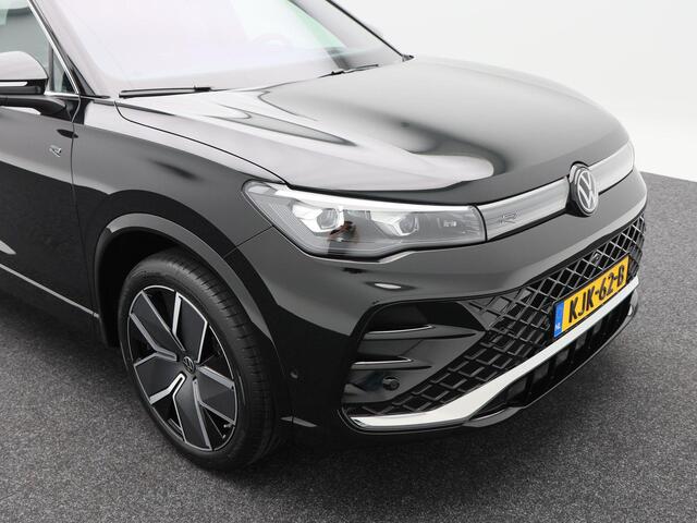 Volkswagen TIGUAN 1.5 eHybrid R-Line Edition | Trekhaak | Panoramadak | Head-Up Display | 360 Camera | App Connect |