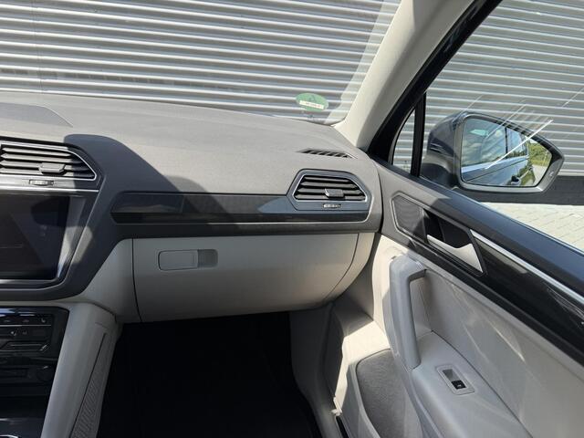 Volkswagen TIGUAN 1.4 TSI eHybrid R-Line |Pano|Trekhaak|ACC|