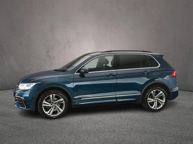 Volkswagen TIGUAN R-Line Business 1.4 TSI eHybrid 245pk DSG Automaat Trekhaak, LED matrix koplampen, Adaptive cruise control, Achteruitrijcamera, Elektrische achterklep, Navigatie