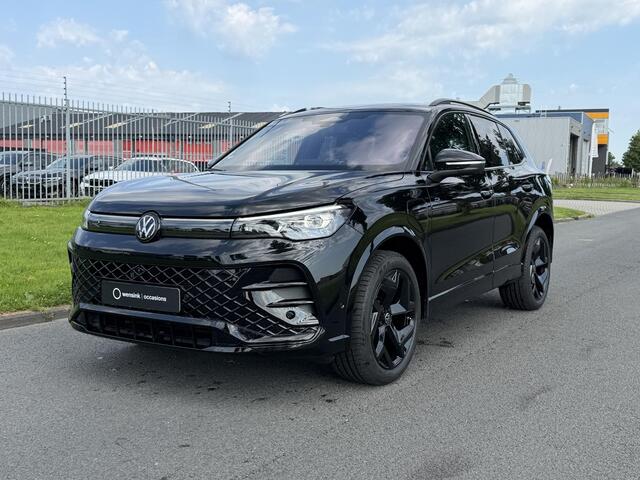 Volkswagen TIGUAN 1.5 eHybrid R-Line | Trekhaak | IQ LED | Sportstoelen | Massage | Apple CarPlay/Android Auto | 360 Camera | Black Pack | HUD | 5 Jaar garantie* | Discover Pro Max | Winterpack | DAB | Adaptieve Cruise Control |