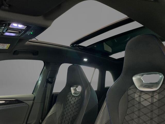 Volkswagen TIGUAN 1.5eHybrid 150kW/204PK R-Line Black Style · Panoramadak · Trekhaak · Apple/Android Car Play · Garantie t/m 14-08-2030 of 100000km.