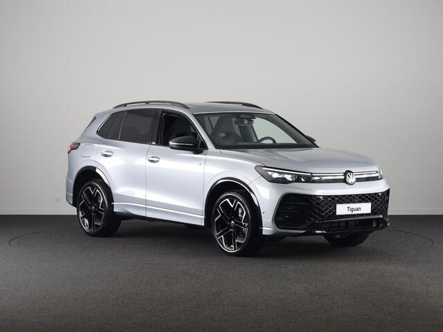 Volkswagen TIGUAN R-Line Edition 1.5 eHybrid 204 PK DSG | 20" LM | Black Style | Stoel & stuurverwarming | Trekhaak |