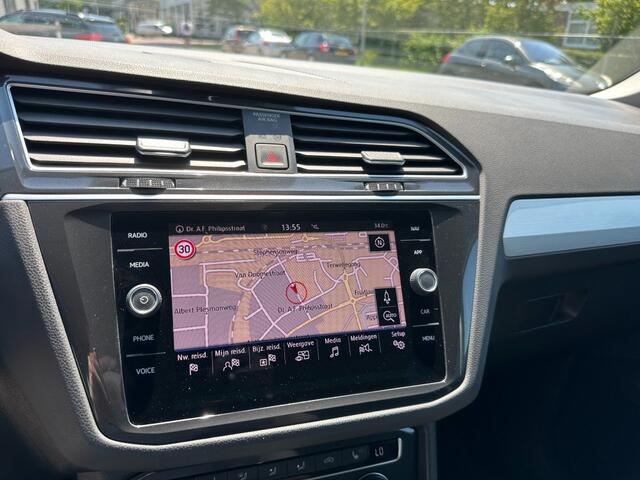 Volkswagen TIGUAN 1.5 TSI ACT Comfortline Business Trekhaak (1800kg) LED Keyless CarPlay Nieuwe 4s banden