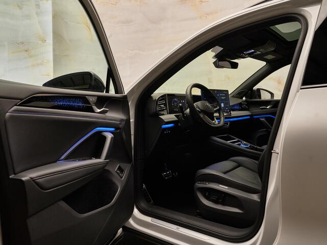 Volkswagen TIGUAN 1.5 eHybrid R-Line, 20", pano, tr.haak, H/K, massage, ACC, IQ.Light, HUD, Black Style