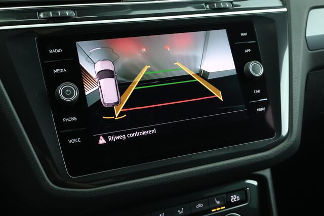 Volkswagen TIGUAN 1.4 TSI ACT 150pk DSG 2x R-Line Trekhaak Camera Dynaudio Panoramadak Virtual Cockpit Stoelverwarming Keyless Navigatie