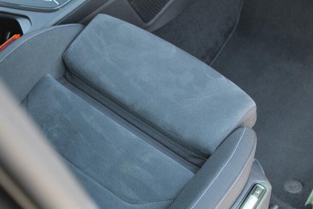 Volkswagen TIGUAN 1.5 TSI Life Business | Trekhaak | Stoelverwarming