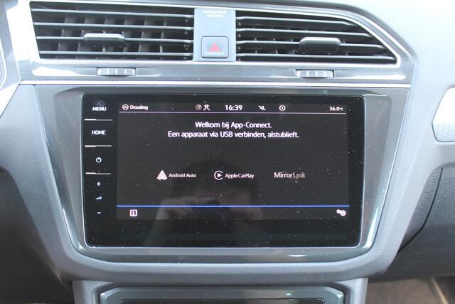 Volkswagen TIGUAN 1.5 TSI Life Business | Trekhaak | Stoelverwarming