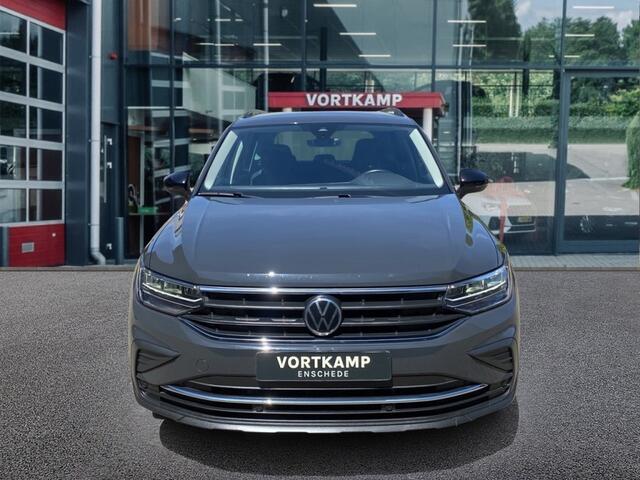 Volkswagen TIGUAN 1.5 TSI DSG LIFE BUSINESS TREKHAAK/CAMERA/ACC/STOEL+STUURVERW
