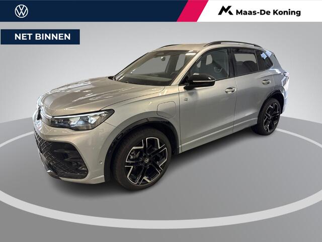 Volkswagen TIGUAN 1.5 eHybrid 204pk DSG R-Line Edition · Panoramadak · 360 Camera · Inklap. Trekhaak · Matrix LED · Stuur- & Stoelverwarming · Garantie t/m 18-09-2030 of 100.000km