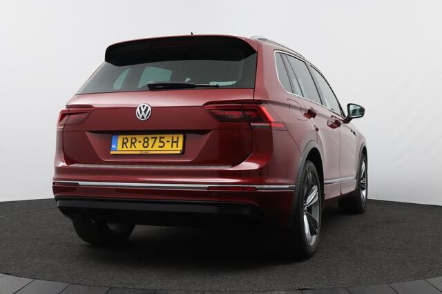 Volkswagen TIGUAN 1.4 TSI 150pk ACT DSG Comfortline Business R | Automaat | R-Line | Panoramadak | Winter Pakket |