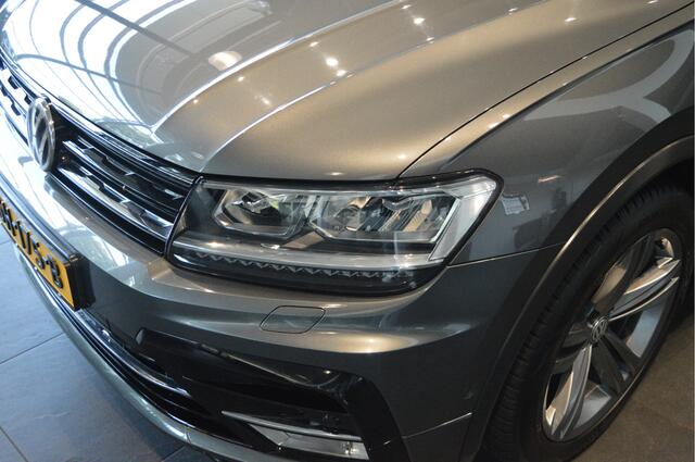 Volkswagen TIGUAN 1.4 TSI ACT R-LINE navi pano camera trekhaak 150 pk !!