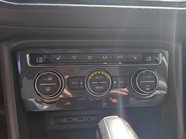 Volkswagen TIGUAN 1.5 TSI ACT Highline | Nieuw Binnen! | Camera | Stoelverwarming | Pano | Acc