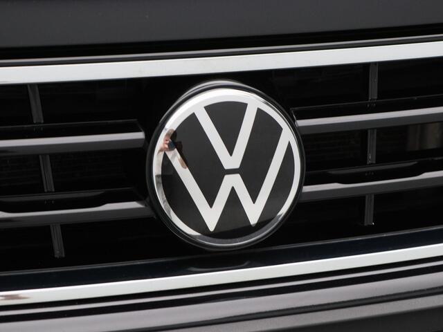Volkswagen TIGUAN 1.4 TSi eHybrid 245 Pk Automaat R-Line Business+ | Black Style | Trekhaak | Panoramadak | 360 Camera | Head UP | Leer | Adaptive Cruise | 19 Inch | 79.126 Km !!