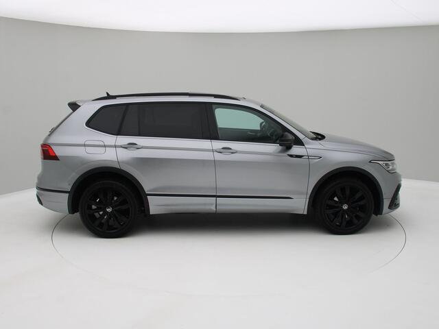 Volkswagen TIGUAN Allspace 1.5 TSI R-Line Business / 7p. / Black L. Style / Panorama / Origineel NL