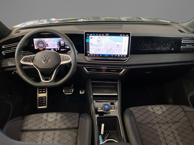 Volkswagen TIGUAN 1.5eTSI/150PK DSG R-Line Edition Panoramadak · Navigatie · Apple/Android Car Play · Garantie t/m 11-11-2030 of 100000km.