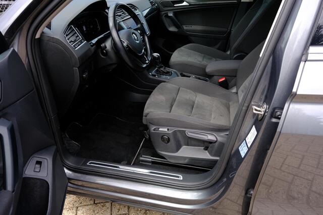 Volkswagen TIGUAN 1.4 TSI eHybrid R-Line Business+ Niet de goedkoopste, maar wel bomvol met opties.