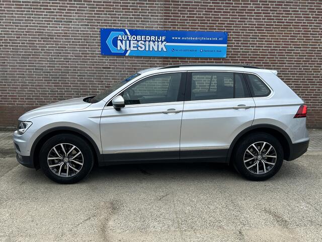Volkswagen TIGUAN 1.5 TSI Comfortline Camera/Trekhaak/Carplay/PDC