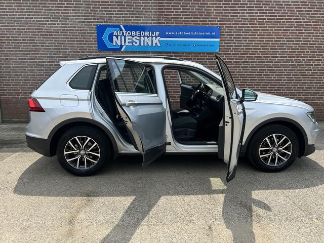 Volkswagen TIGUAN 1.5 TSI Comfortline Camera/Trekhaak/Carplay/PDC