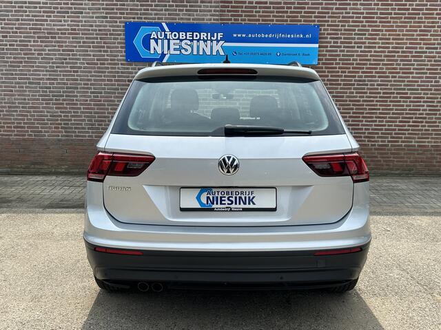 Volkswagen TIGUAN 1.5 TSI Comfortline Camera/Trekhaak/Carplay/PDC
