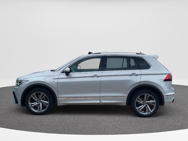 Volkswagen TIGUAN 1.4 TSI eHybrid R-Line Business+ | PHEV | Trekhaak | Pano | A.cam | Winterpakket | 245Pk | SOH 89% |