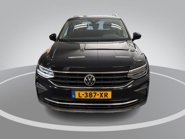 Volkswagen TIGUAN 1.5 TSI 150pk DSG Elegance · Camera · Apple/Android Car Play · Stuur- & Stoelverwarming · ACC · Elek. Inklapbare Spiegels ·