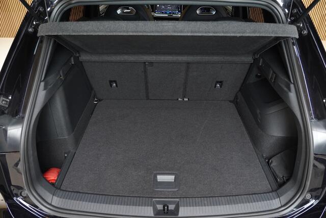 Volkswagen TIGUAN 1.5/272pk eHybrid R-Line Blackstyle|2024|20"Black|Trekhaak|PDC+Assist+360Camera|H&K|Cruise+ACC|Carplay/AndroidAuto|Winterpaket|Matrix-LED