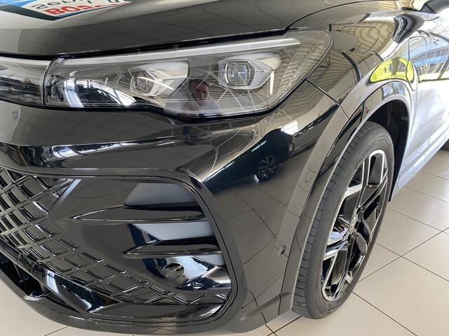 Volkswagen TIGUAN 1.5 eHybrid R-Line Edition 272 PK Full Option, Panoramadak , Headup , Dynamic Light, Trekhaak, Leer , Massage stoelen