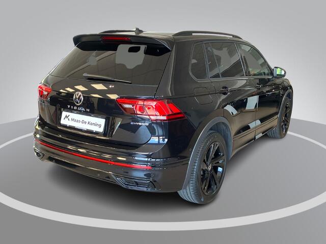 Volkswagen TIGUAN 1.4TSIeHybrid 180kW/245PK R-Line Black Style · Navigatie · Parkeersensoren · Apple/Android