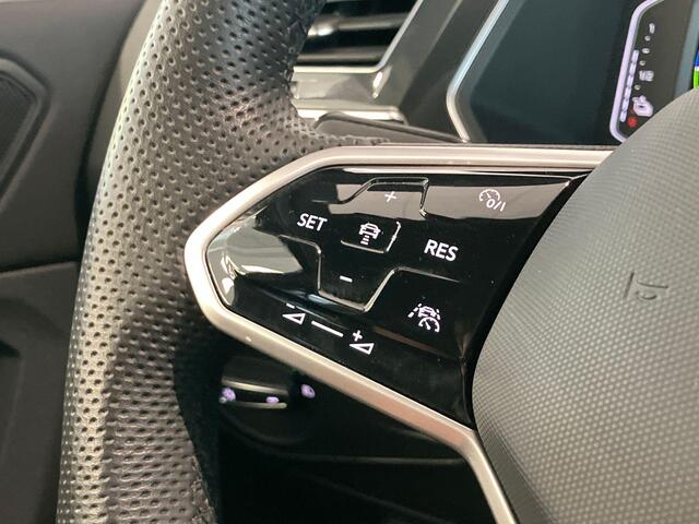 Volkswagen TIGUAN 1.4TSIeHybrid 180kW/245PK R-Line Black Style · Navigatie · Parkeersensoren · Apple/Android