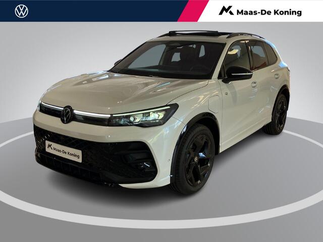 Volkswagen TIGUAN 1.5eHybrid 150kW/204PK R-Line Black Style · Leder · Harman Kardon · Panoramadak · Trekhaak · 360°Camera + Parkeersensoren · Garantie t/m 11-05-2030 of 100000km.