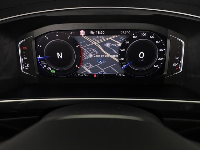 Volkswagen TIGUAN 1.5 TSI Life Business 150PK | Automaat (DSG) | Navigatie | Camera | Wegklapbare trekhaak
